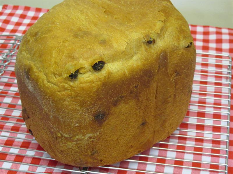 Cinnamon and Raisin Bread (Breadmaker)