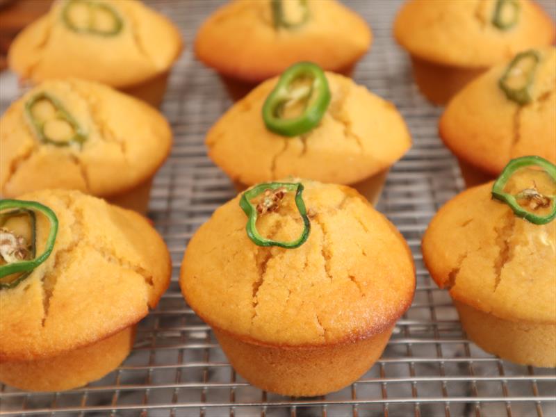 Jalapeño Cornbread Muffins