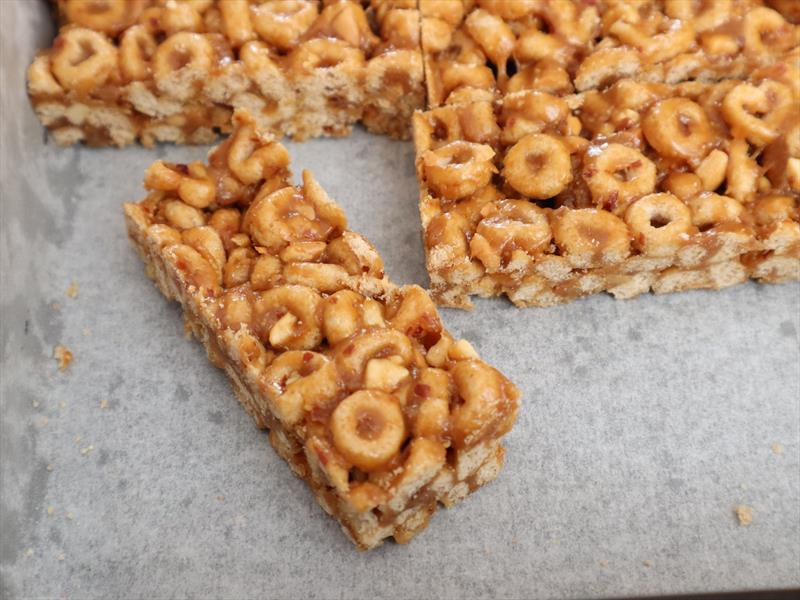 Peanut Butter Cheerios Treats