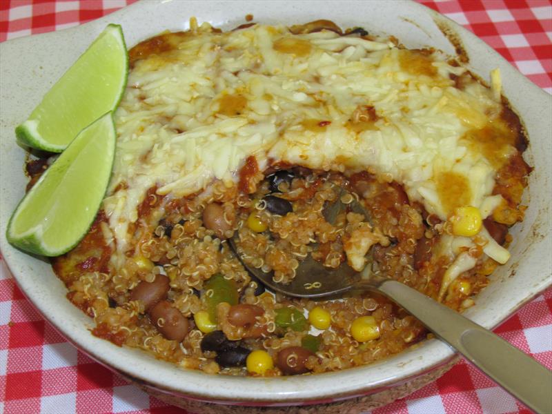 Quinoa enchilada casserole